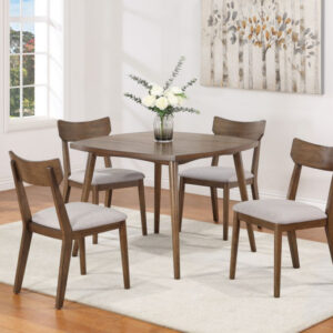 Table & 4 Chairs